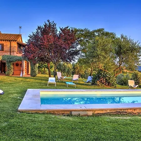 Вилла Casale Tre Cipressi 10, Emma