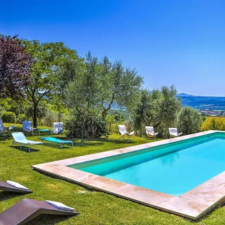 Casale Tre Cipressi 10, Emma * Амелиа
