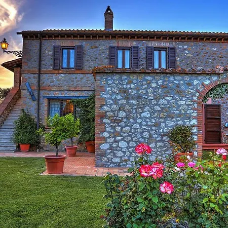 Casale Tre Cipressi 10, Emma * Амелиа