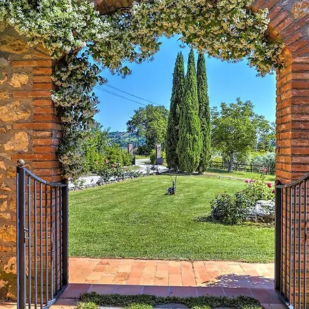Casale Tre Cipressi 10, Emma Вилла Амелиа